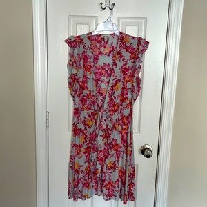 the brand is ella moss, it’s an XS in women. the colors are pink, orange, gray.